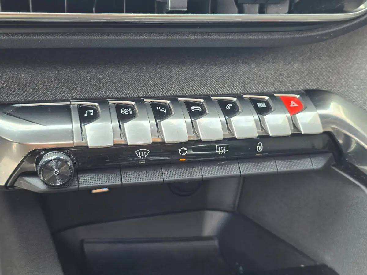 1.2 PureTech GT-Line | PANO | CAMERA | 7 PERSOONS