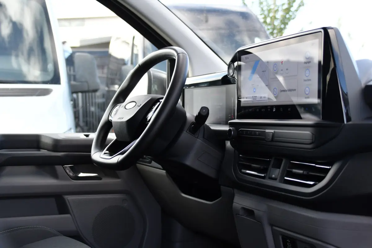 320 2.0 TDCI L2H1 Limited DC Adaptieve Cruise, 360 Camera, Carplay, Automaat, LED, 2 x Schuifdeur, Stoelverwarming, Virtual, 170pk, Sensoren, Uniek!