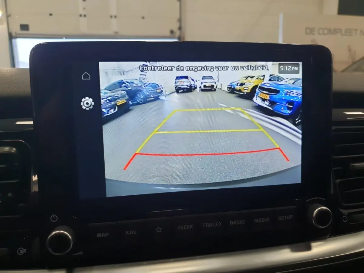 1.0 T-GDi MHEV DynamicPlusLine Navi | Stoel en stuurverwarming | Camera | Keyless met startknop | Apple Carplay / Android Auto | Getinte ramen achter | Fabrieksgarantie | NAP