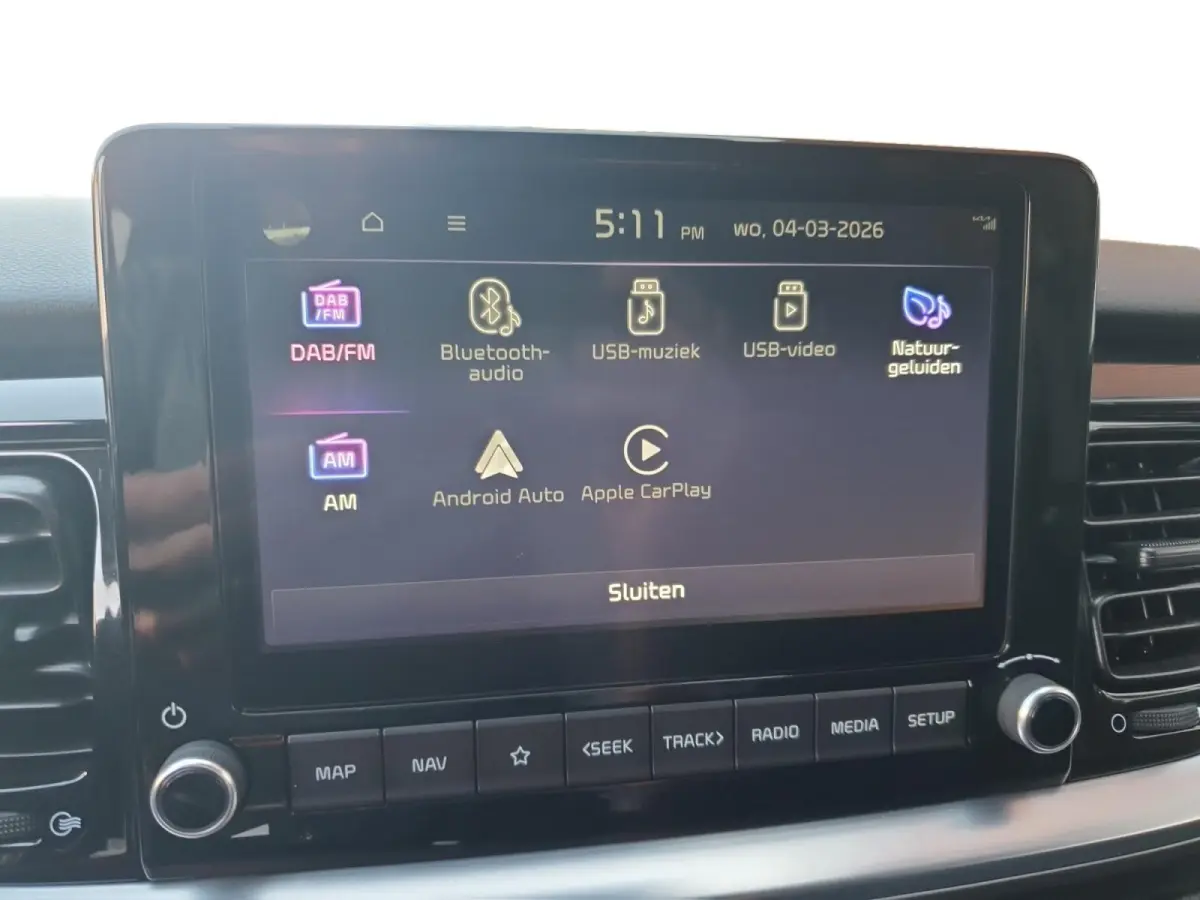 1.0 T-GDi MHEV DynamicPlusLine Navi | Stoel en stuurverwarming | Camera | Keyless met startknop | Apple Carplay / Android Auto | Getinte ramen achter | Fabrieksgarantie | NAP