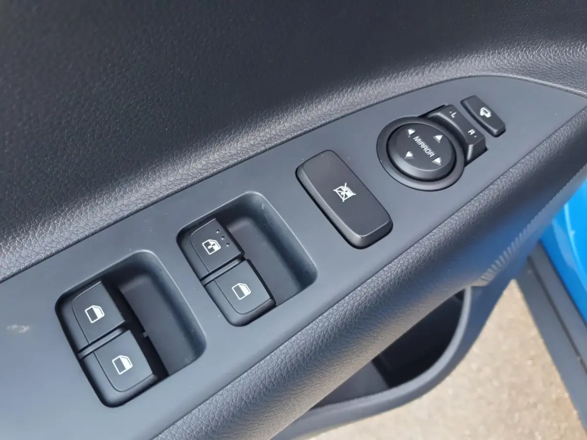 1.0 T-GDi MHEV DynamicPlusLine Navi | Stoel en stuurverwarming | Camera | Keyless met startknop | Apple Carplay / Android Auto | Getinte ramen achter | Fabrieksgarantie | NAP
