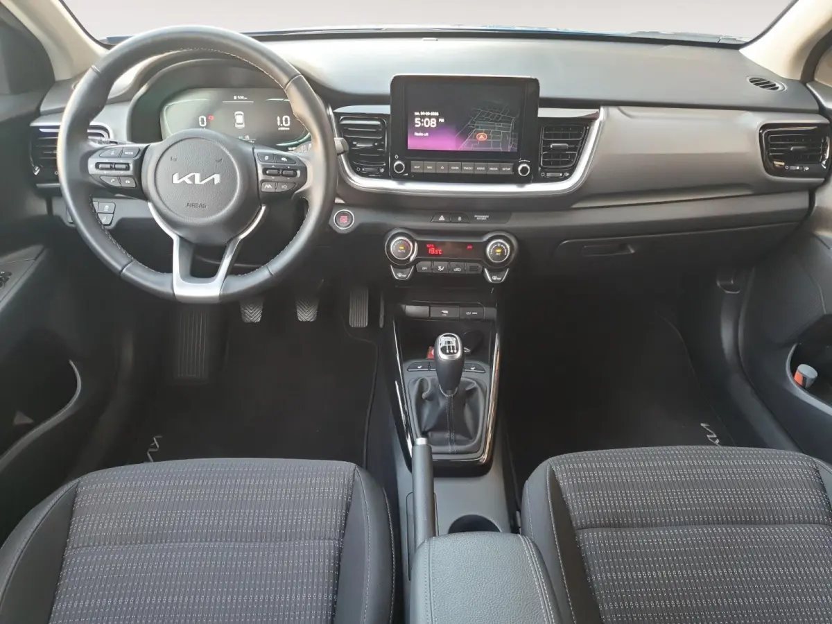 1.0 T-GDi MHEV DynamicPlusLine Navi | Stoel en stuurverwarming | Camera | Keyless met startknop | Apple Carplay / Android Auto | Getinte ramen achter | Fabrieksgarantie | NAP