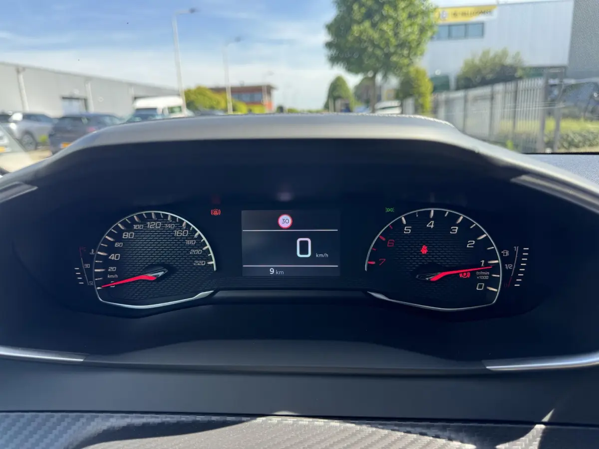 1.2 PureTech 100 Style l Nieuwe auto uit voorraad