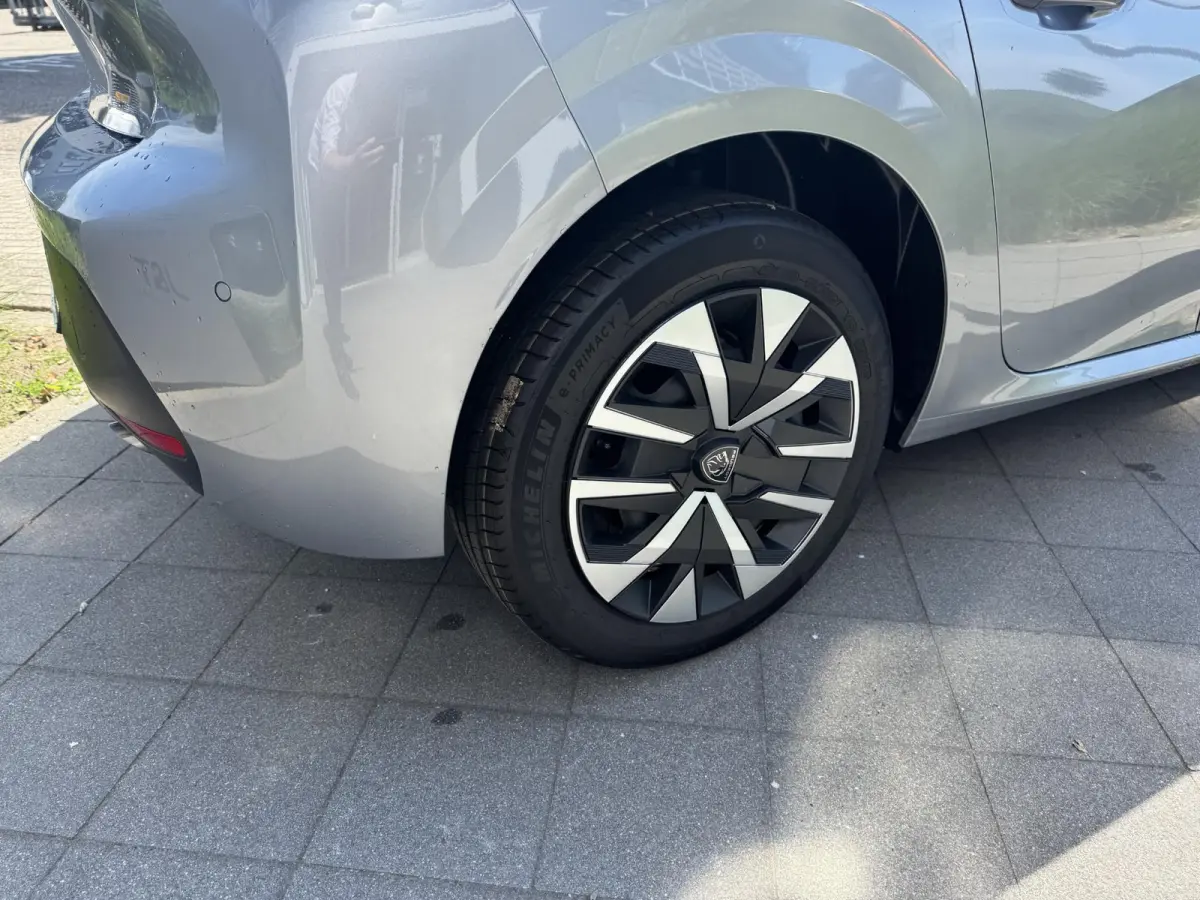 1.2 PureTech 100 Style l Nieuwe auto uit voorraad