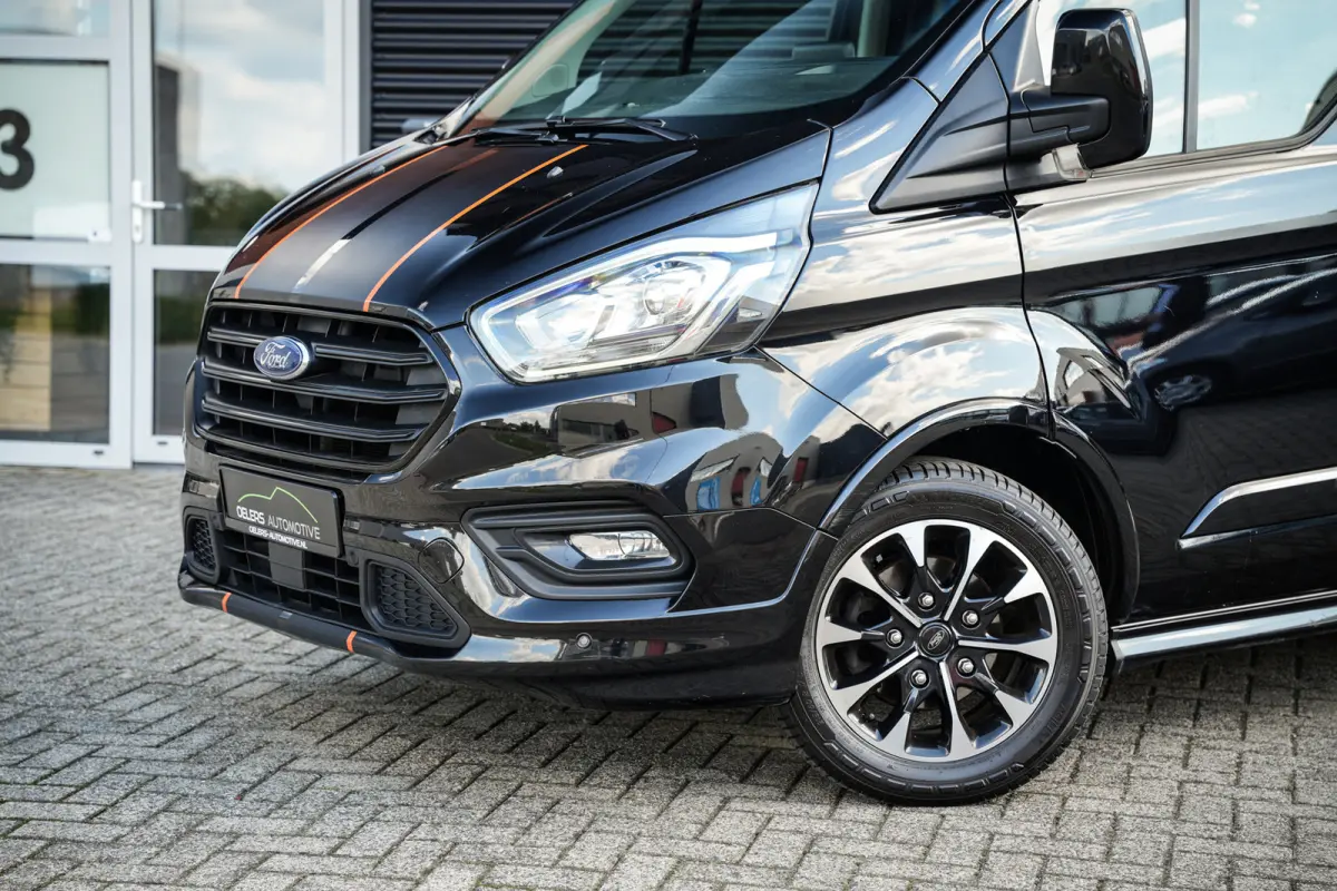 2.0 TDCI 185PK L2H1 Sport | Dubbele Cabine | ACC | Navi | Clima | Trekhaak | Camera | 2x Schuifdeur |