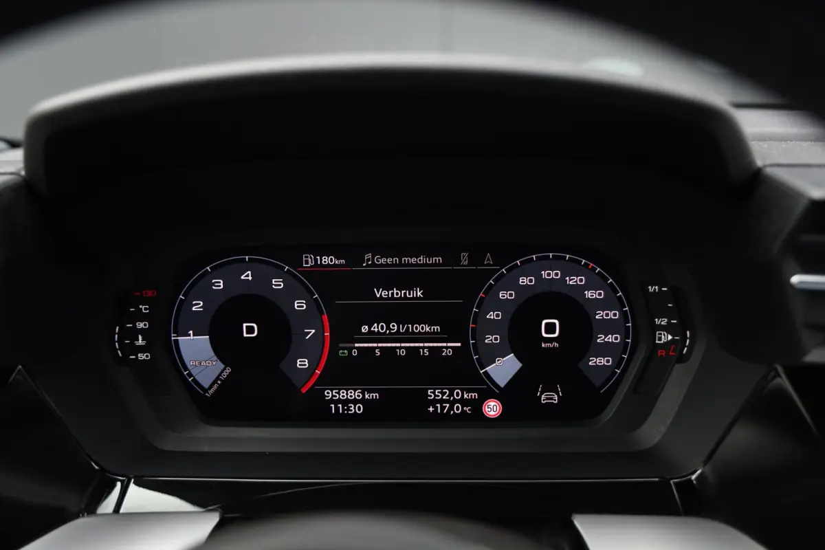 30 TFSI 110pk Advanced edition Camera Stoelverwarming Sportstoelen LED Trekhaak Clima CarPlay NL-Auto!