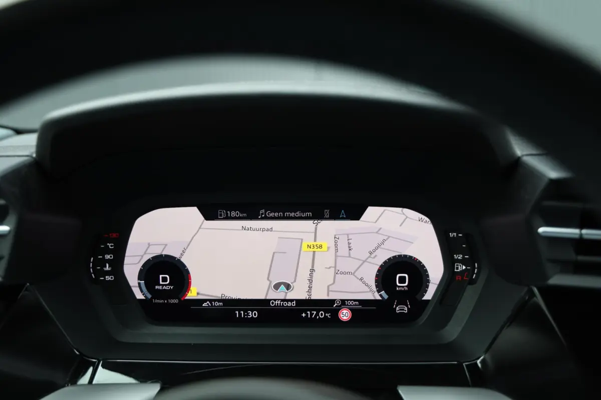 30 TFSI 110pk Advanced edition Camera Stoelverwarming Sportstoelen LED Trekhaak Clima CarPlay NL-Auto!