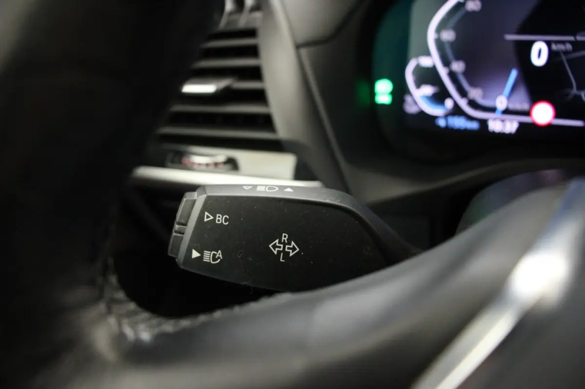 Executive 80 kWh - Panorama, Digitaal Cockpit, Carplay, Camera, Memory, Leer, Stoelverw.