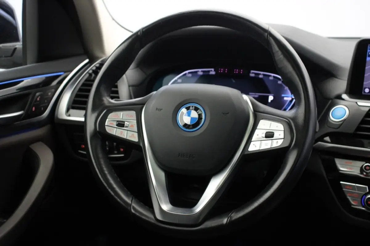 Executive 80 kWh - Panorama, Digitaal Cockpit, Carplay, Camera, Memory, Leer, Stoelverw.