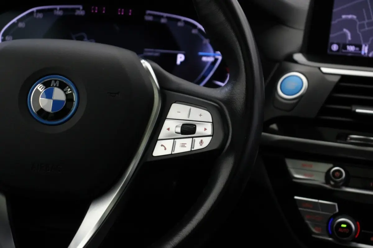 Executive 80 kWh - Panorama, Digitaal Cockpit, Carplay, Camera, Memory, Leer, Stoelverw.
