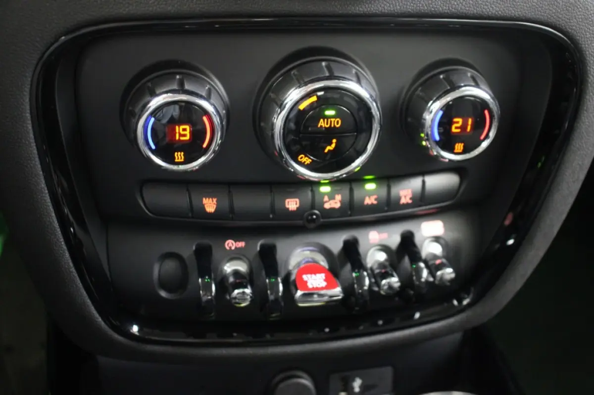 1.5 Business Edition Automaat - Carplay, Navi, Cruise, Clima