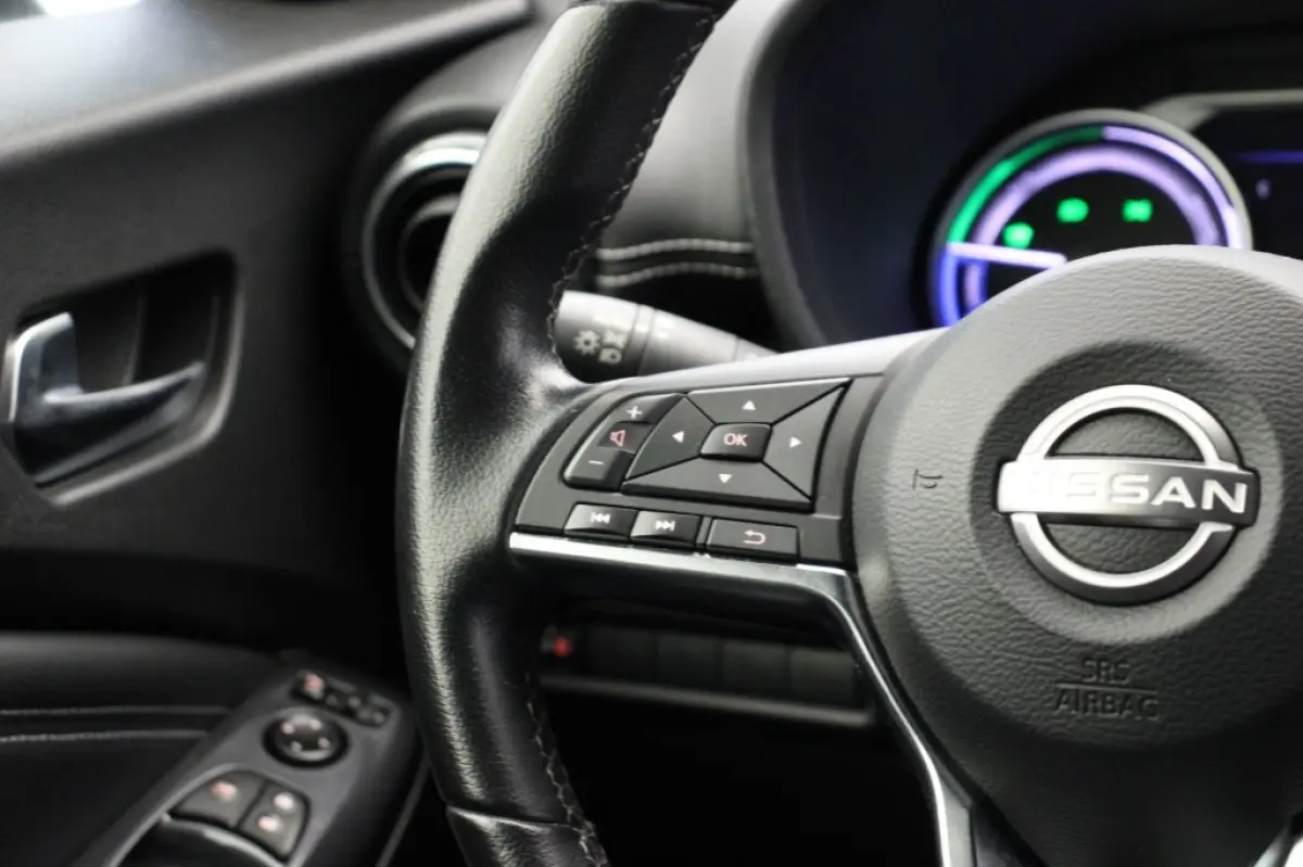 1.6 Hybrid N-Connecta - Carplay, Camera, Cruise, Clima