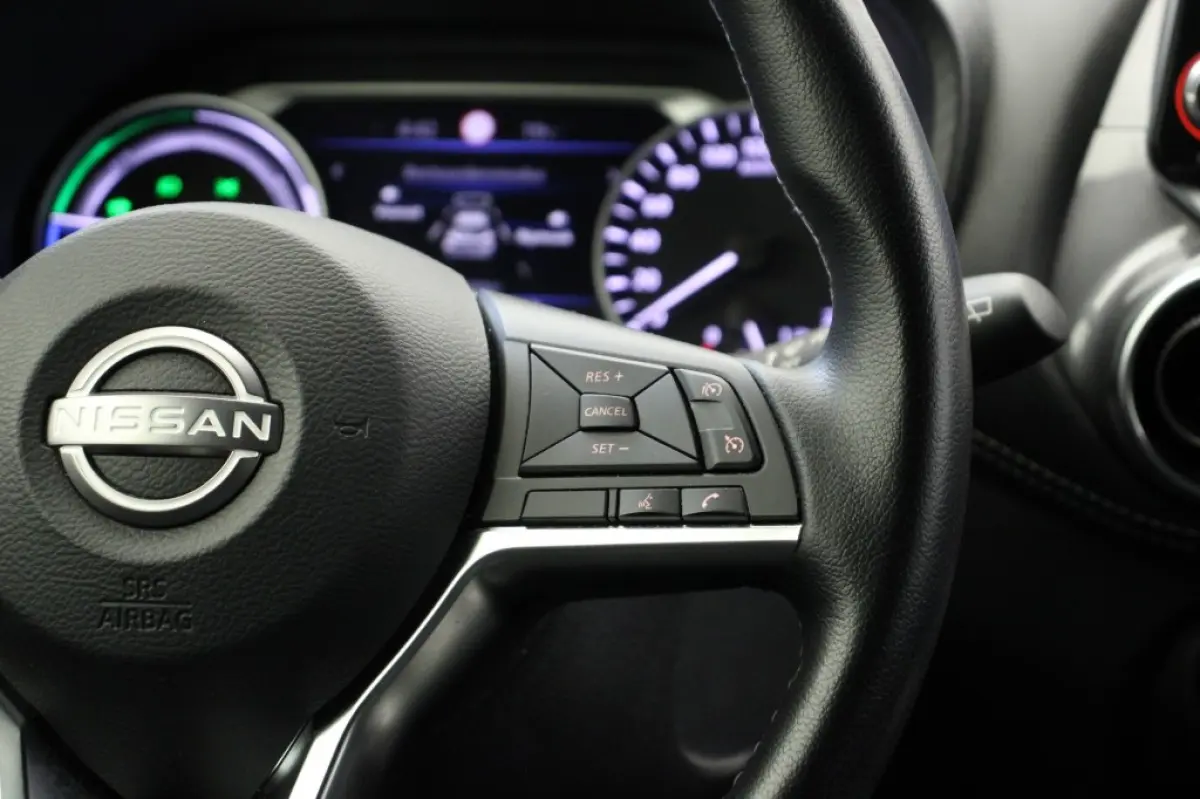 1.6 Hybrid N-Connecta - Carplay, Camera, Cruise, Clima