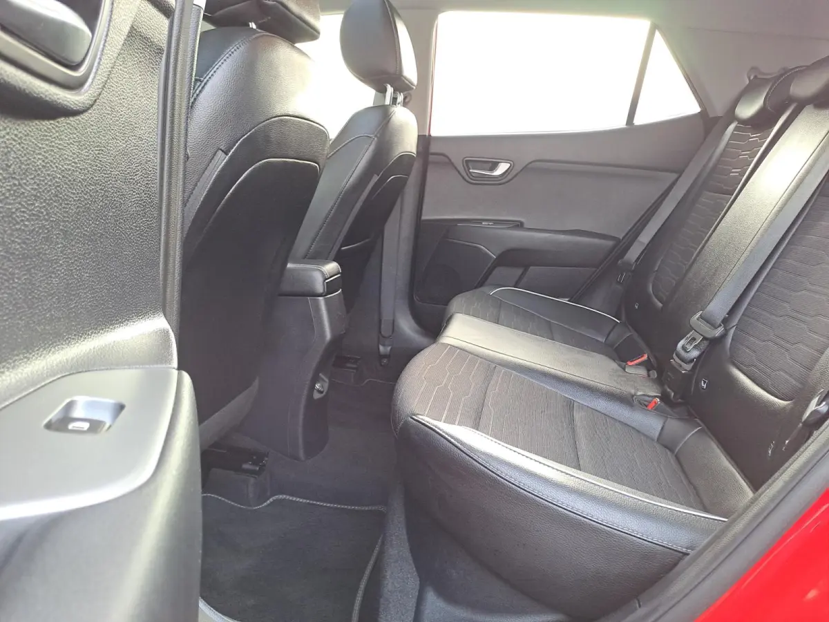 1.0 T-GDi MHEV GT-PlusLine 1e Eigenaar | Meest luxe uitvoering | Schuif-/kanteldak | Metallic lak | Cruise Control | camera | Carplay | Fabrieksgarantie | NAP