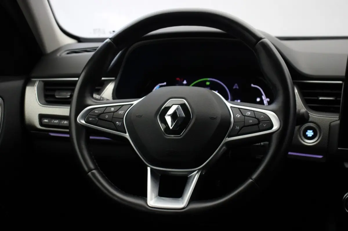1.6 E-Tech Hybrid 145 Intens - Digitaal Cockpit, Carplay, Camera, Half Leer