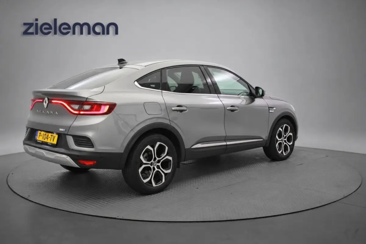 1.6 E-Tech Hybrid 145 Intens - Digitaal Cockpit, Carplay, Camera, Half Leer