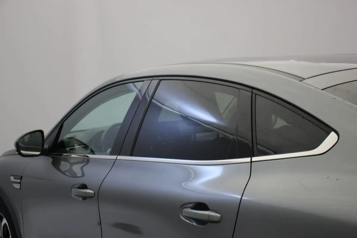 1.6 E-Tech Hybrid 145 Intens - Digitaal Cockpit, Carplay, Camera, Half Leer