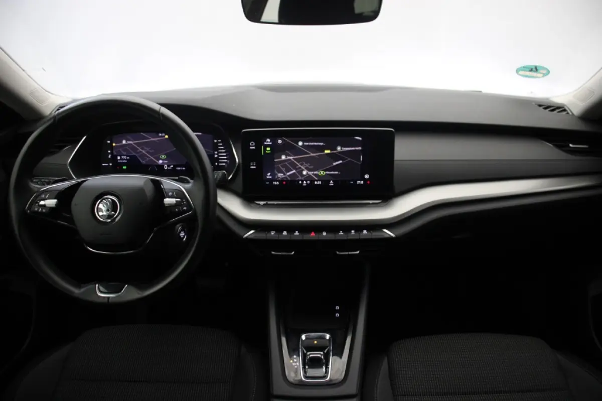1.0 e-TSI Business Edition Automaat - Digitaal Cockpit, Carplay, Afn. Trekhaak