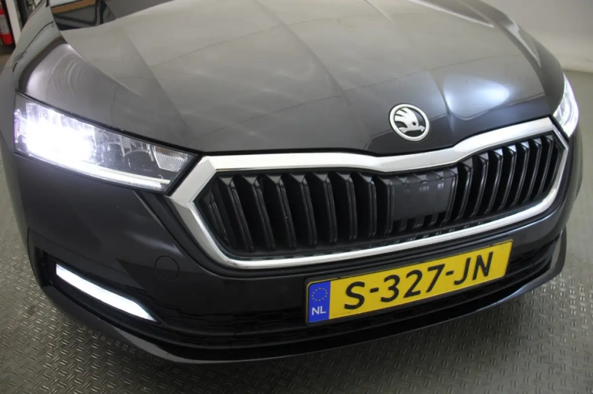 1.0 e-TSI Business Edition Automaat - Digitaal Cockpit, Carplay, Afn. Trekhaak