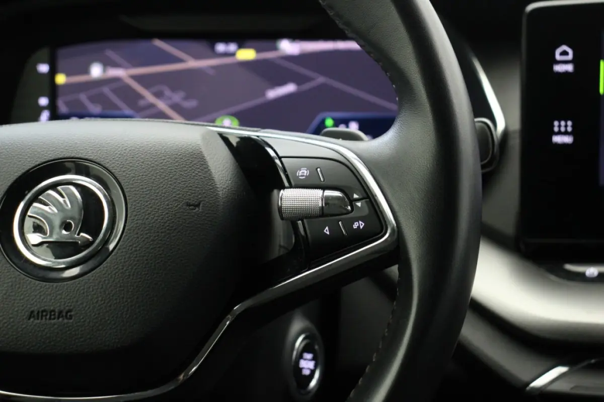 1.0 e-TSI Business Edition Automaat - Digitaal Cockpit, Carplay, Afn. Trekhaak