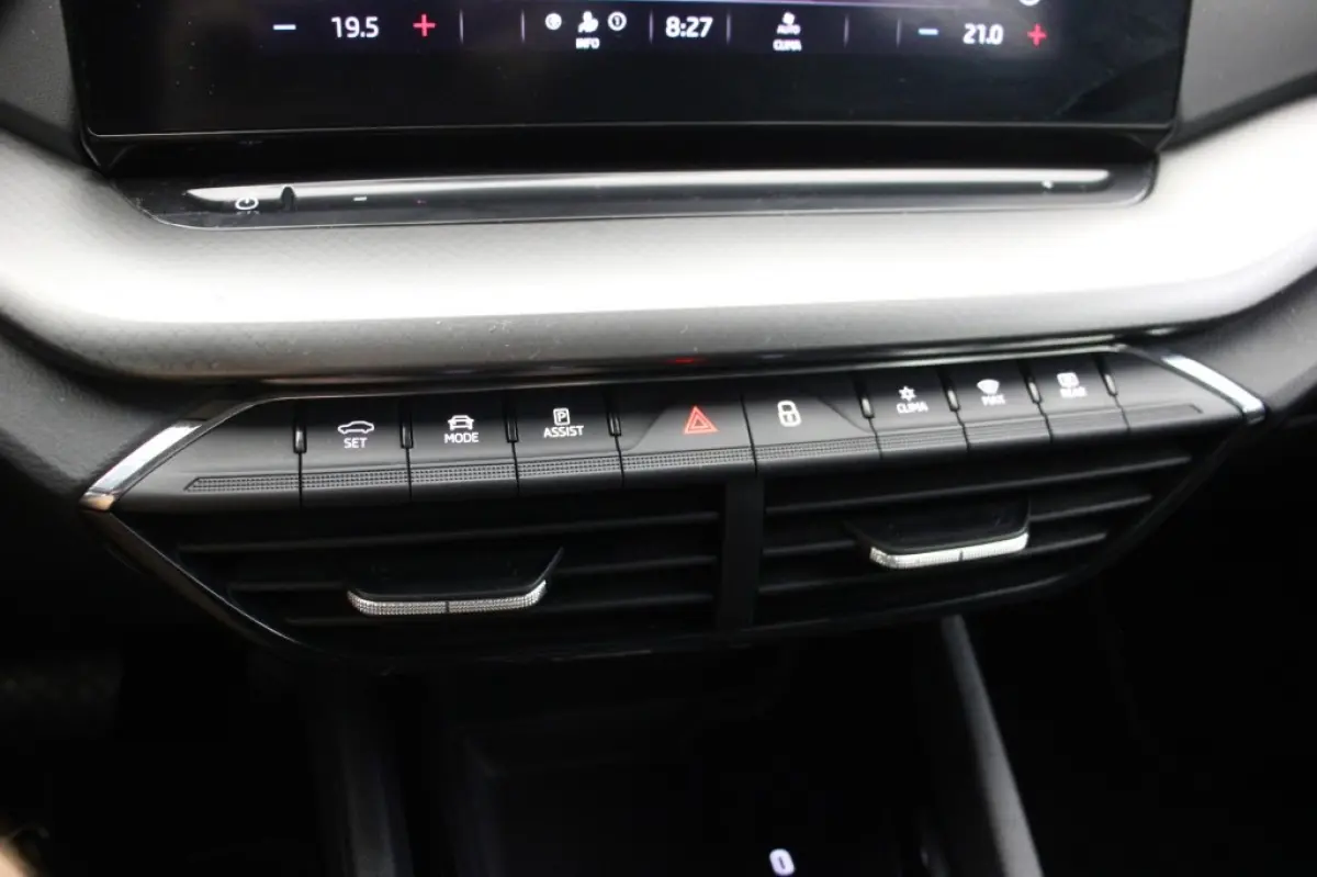 1.0 e-TSI Business Edition Automaat - Digitaal Cockpit, Carplay, Afn. Trekhaak