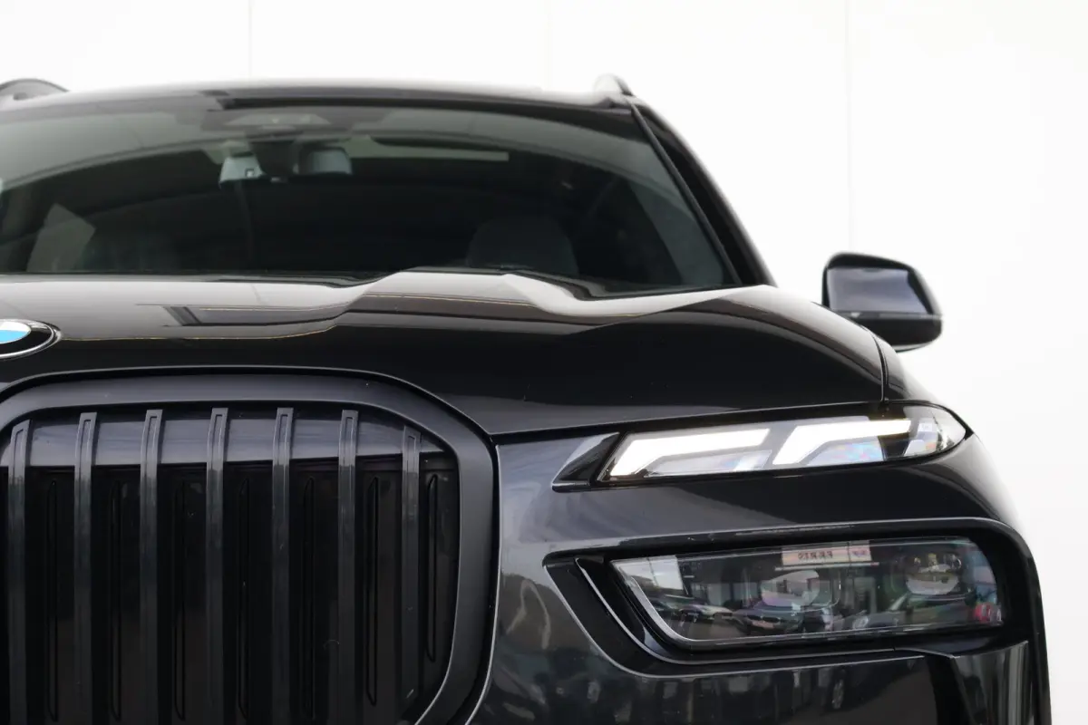 xDrive40d | Sport pakket Pro | Panorama Dak | Driving Assistant Professional | Harman Kardon | Trekhaak | Stoel Verwarming Voor en Achter | Soft-Close | Comfortstoelen | M-Sport Uitlaat | 22