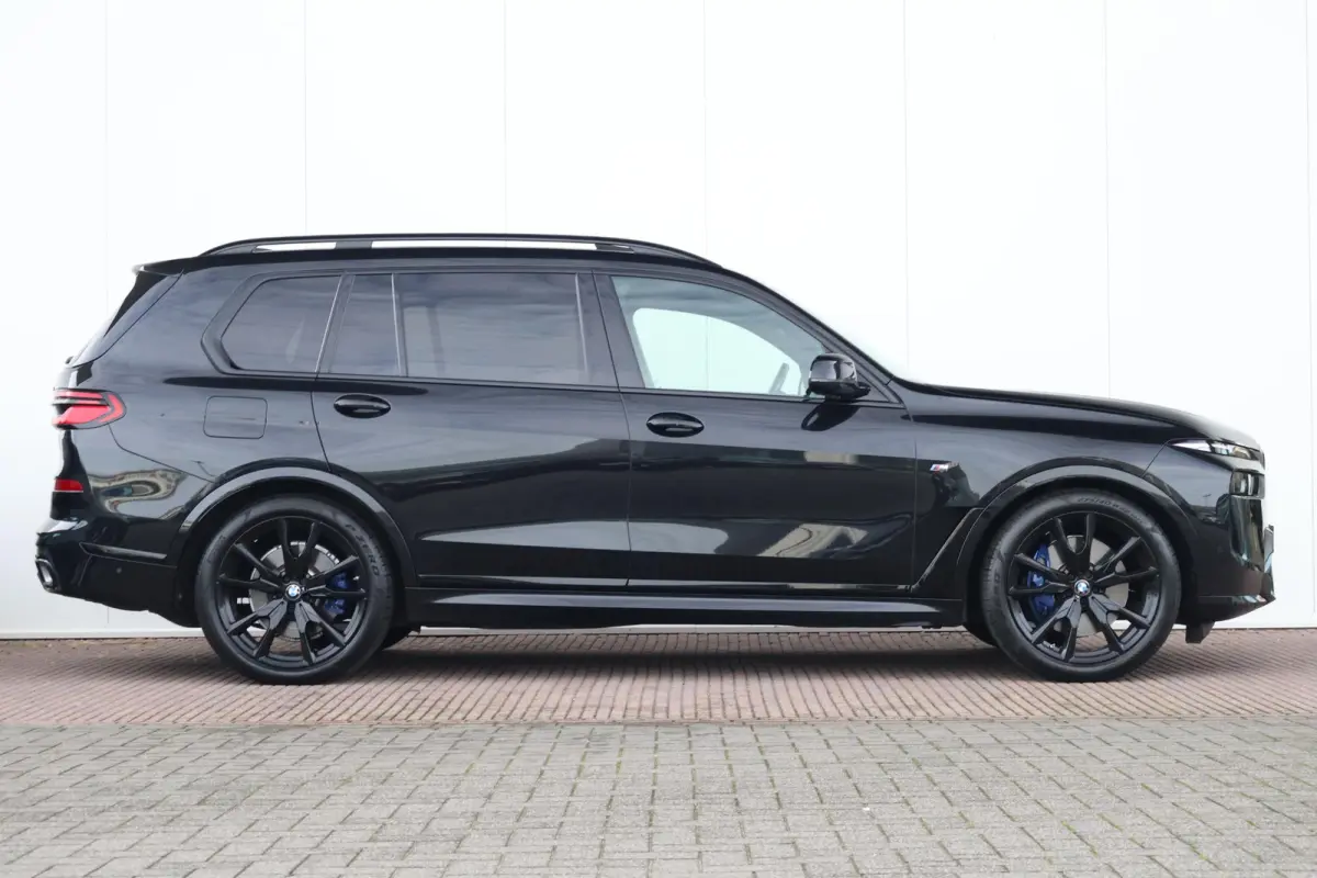 xDrive40d | Sport pakket Pro | Panorama Dak | Driving Assistant Professional | Harman Kardon | Trekhaak | Stoel Verwarming Voor en Achter | Soft-Close | Comfortstoelen | M-Sport Uitlaat | 22