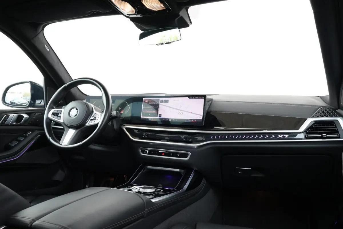 xDrive40d | Sport pakket Pro | Panorama Dak | Driving Assistant Professional | Harman Kardon | Trekhaak | Stoel Verwarming Voor en Achter | Soft-Close | Comfortstoelen | M-Sport Uitlaat | 22