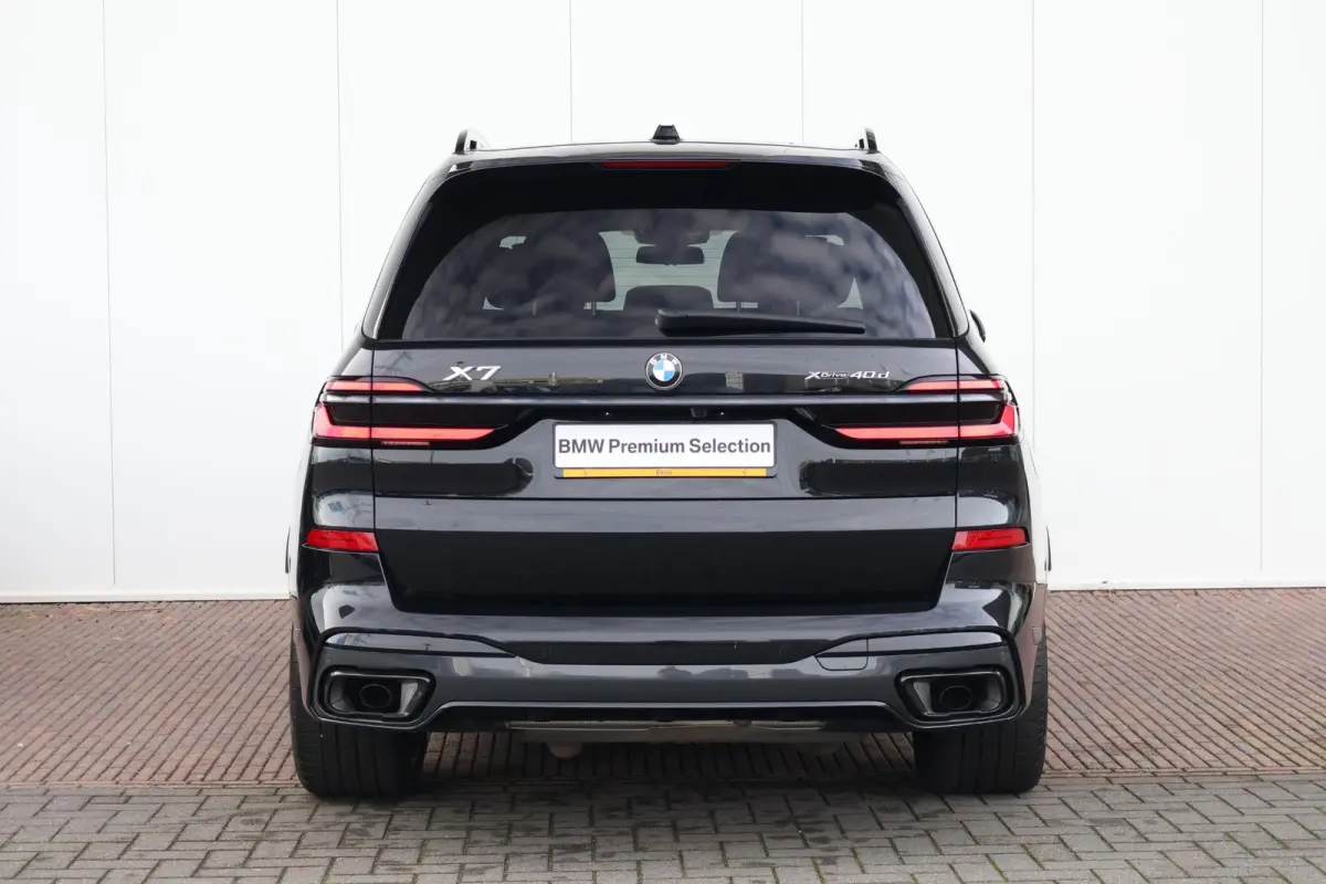 xDrive40d | Sport pakket Pro | Panorama Dak | Driving Assistant Professional | Harman Kardon | Trekhaak | Stoel Verwarming Voor en Achter | Soft-Close | Comfortstoelen | M-Sport Uitlaat | 22