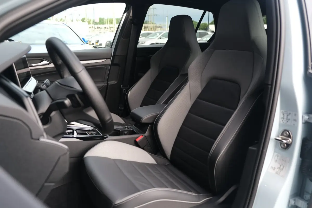 8.5 1.5 eHybrid GTE 272PK Facelift Pano Volleder 360Cam Trekhaak Keyless ACC Navi
