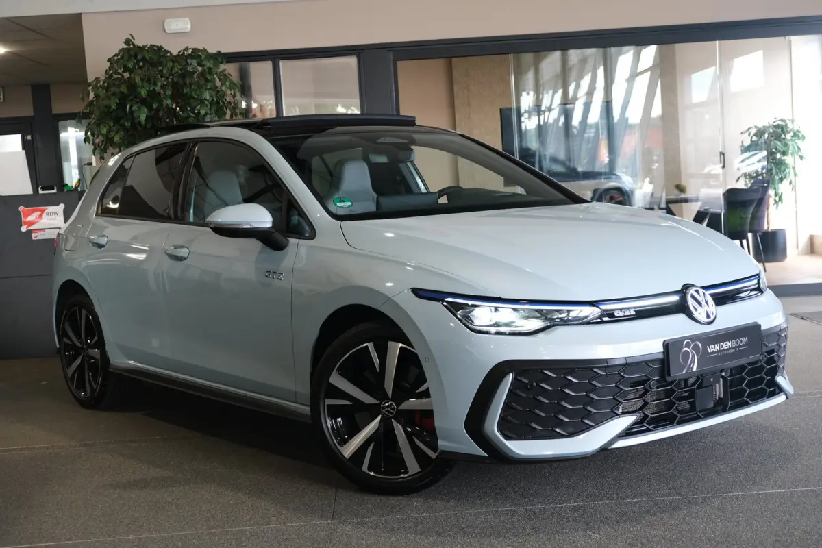 8.5 1.5 eHybrid GTE 272PK Facelift Pano Volleder 360Cam Trekhaak Keyless ACC Navi