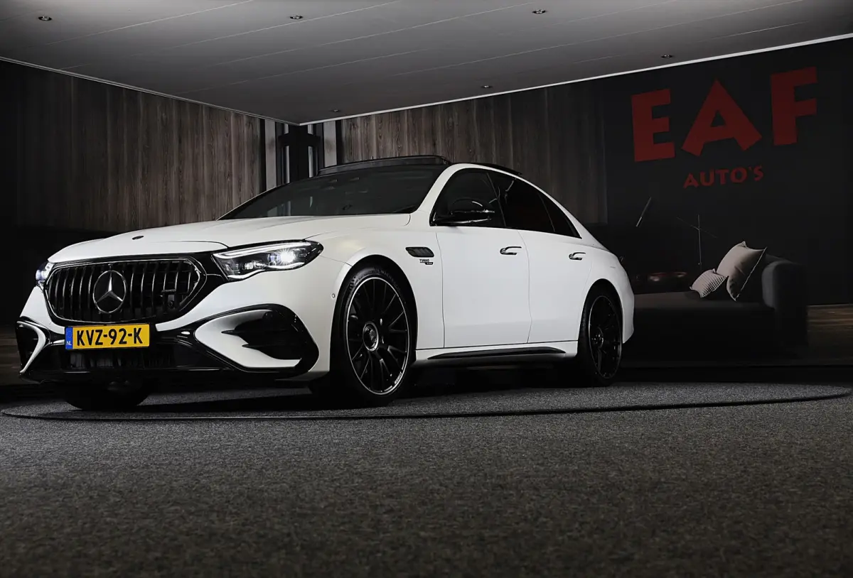 AMG 53 4MATIC+ / Hyperscreen / Performance Zetels / Head Up / Verkoeling / 360 Camera / Memory / Open Pano