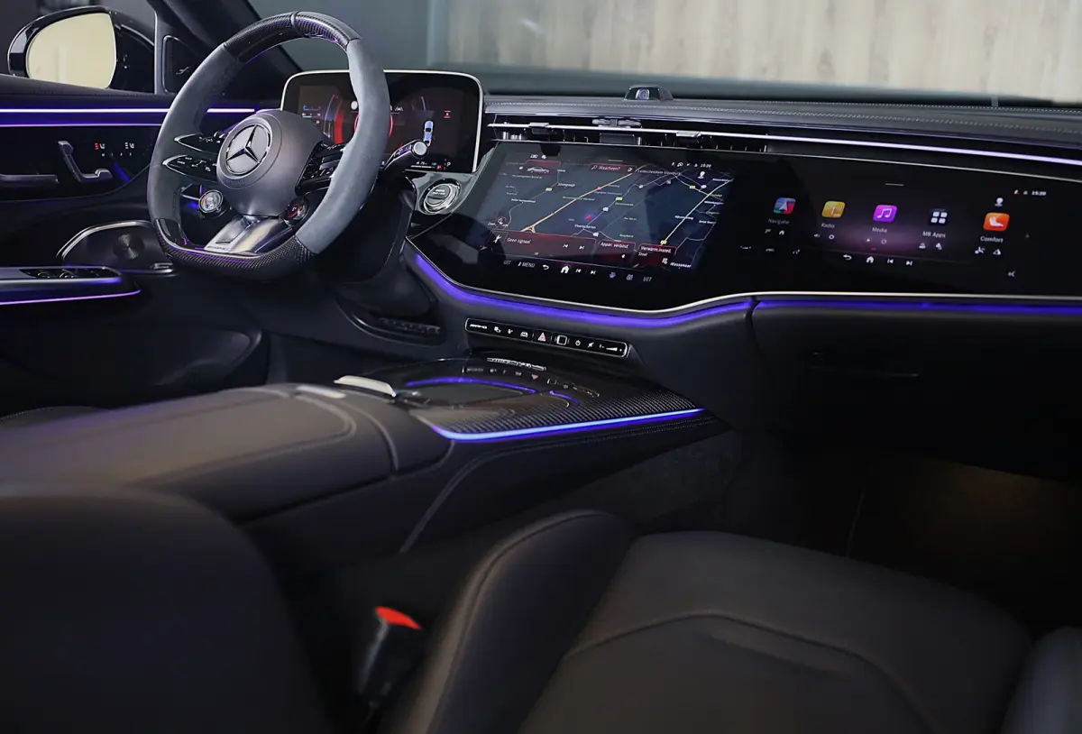 AMG 53 4MATIC+ / Hyperscreen / Performance Zetels / Head Up / Verkoeling / 360 Camera / Memory / Open Pano
