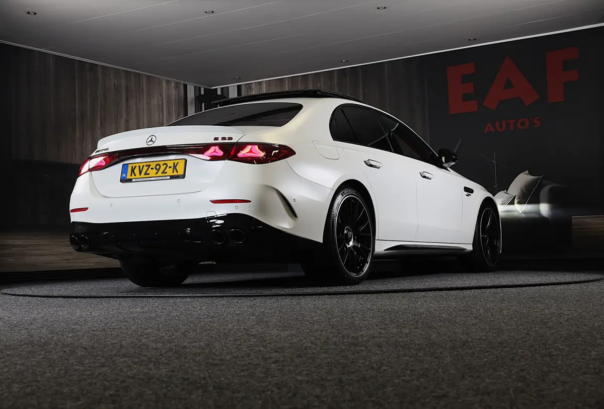 AMG 53 4MATIC+ / Hyperscreen / Performance Zetels / Head Up / Verkoeling / 360 Camera / Memory / Open Pano