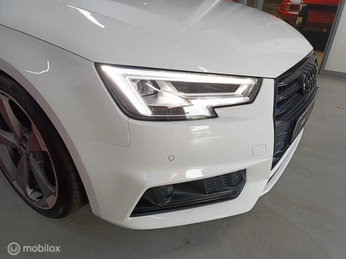 150 PK S-TRONIC s line LEER VELGEN CRUISE CLIMATRONIC STOELVERW. LED XENON