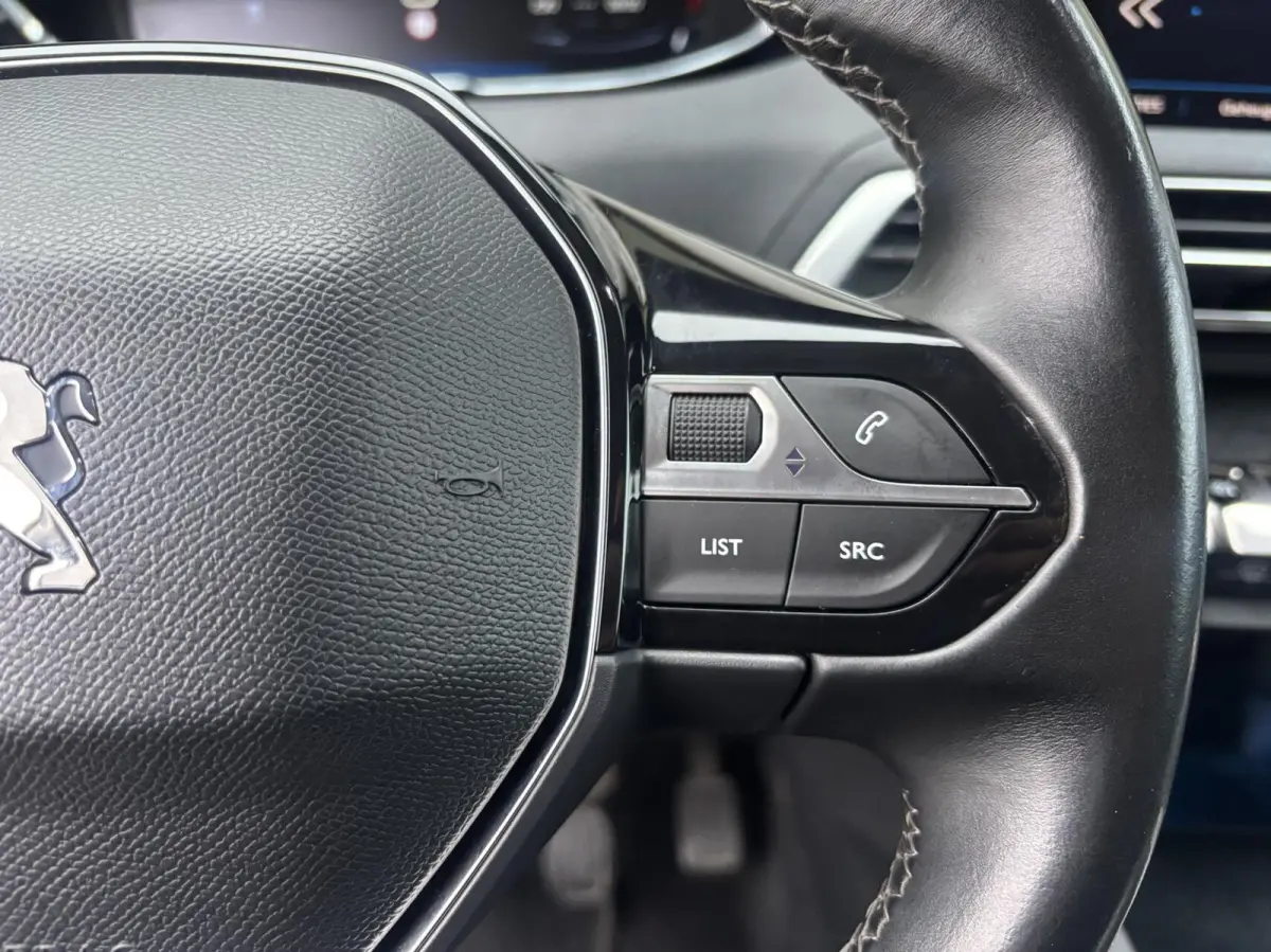 1.2 Allure/CAMERA/CARPLAY/NAVI/KEYLESS/APK