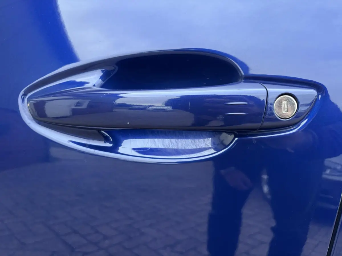 1.2 Allure/CAMERA/CARPLAY/NAVI/KEYLESS/APK