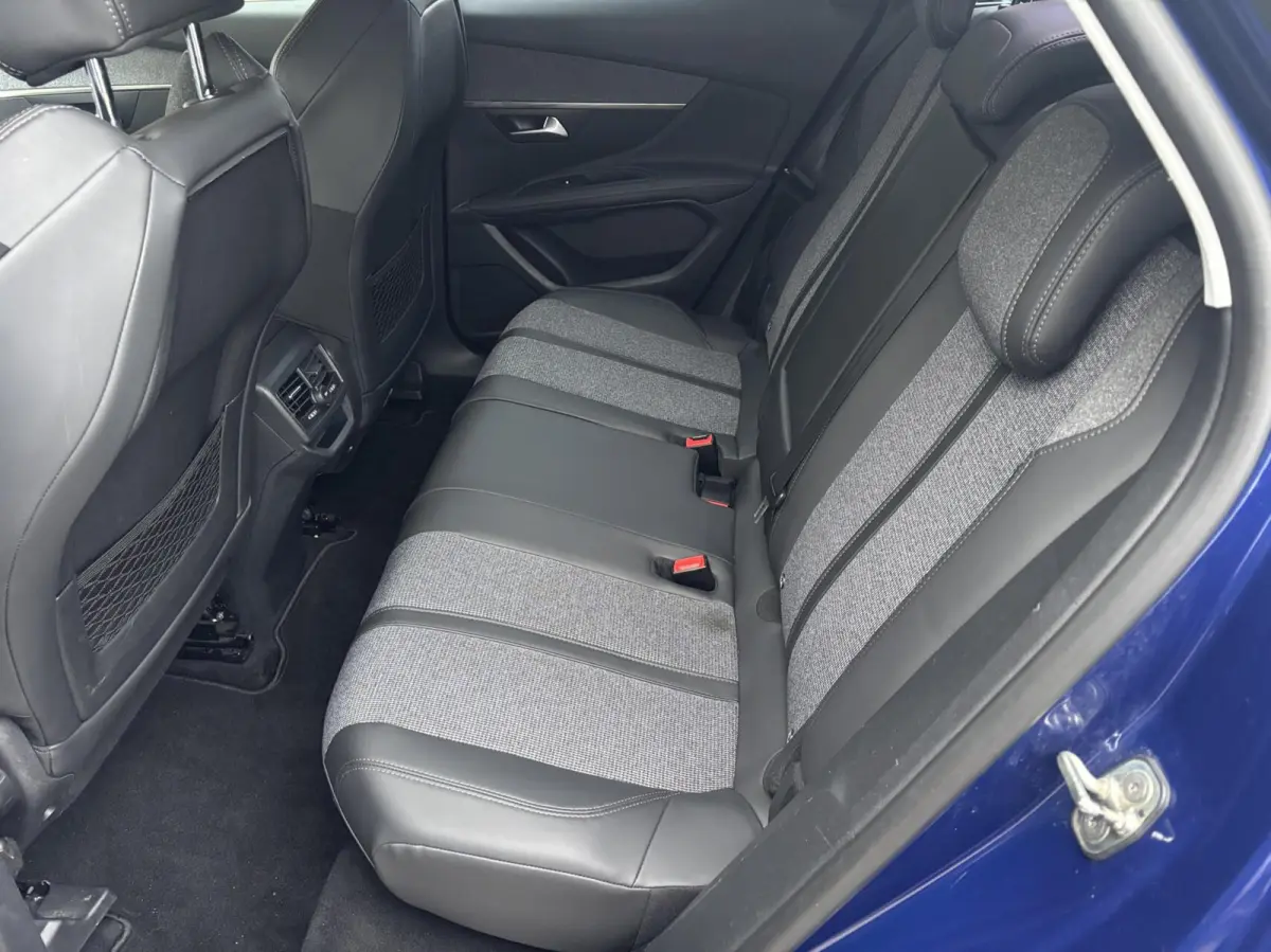 1.2 Allure/CAMERA/CARPLAY/NAVI/KEYLESS/APK