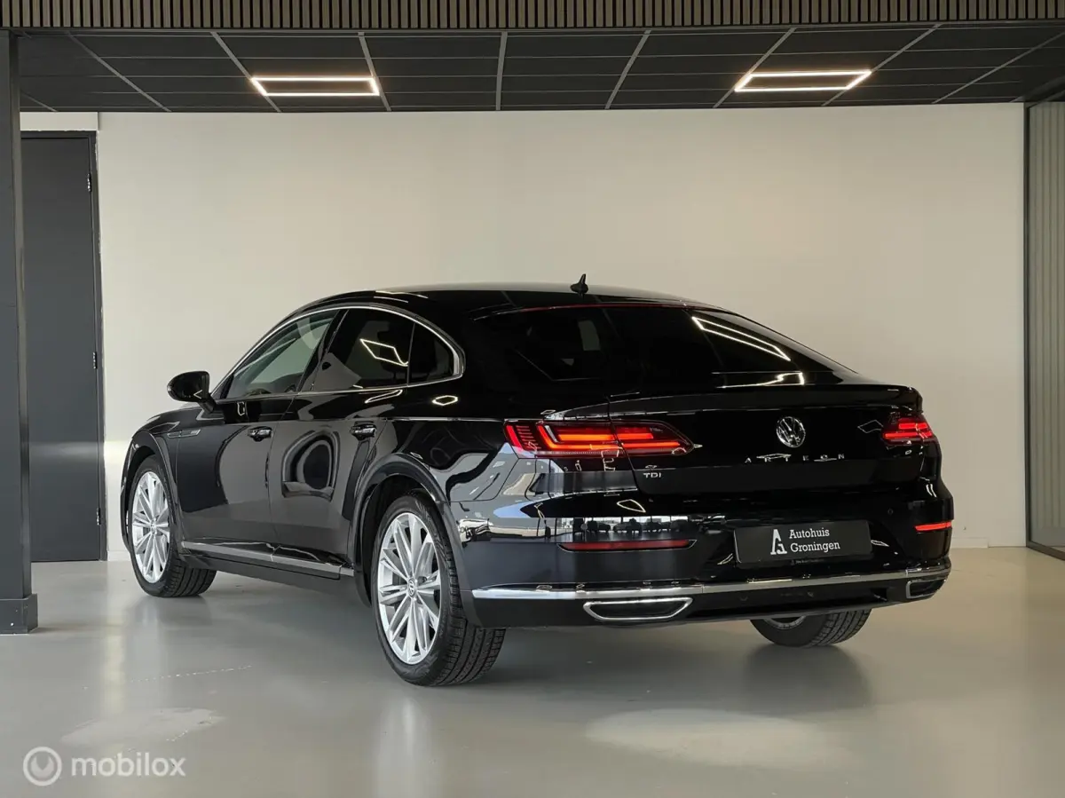 2.0 TDI Elegance | Bomvol | Trekhaak | Half Leder | 200.000 KM