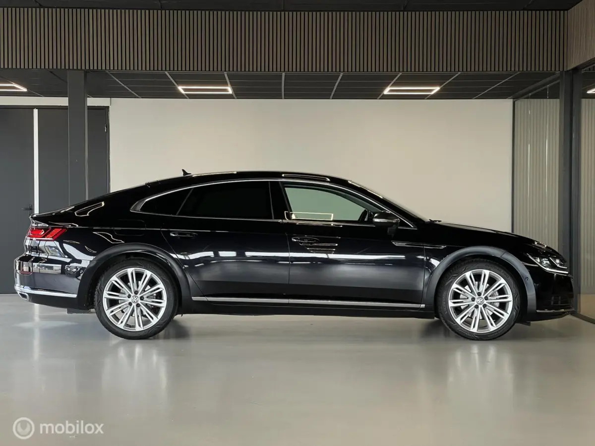 2.0 TDI Elegance | Bomvol | Trekhaak | Half Leder | 200.000 KM