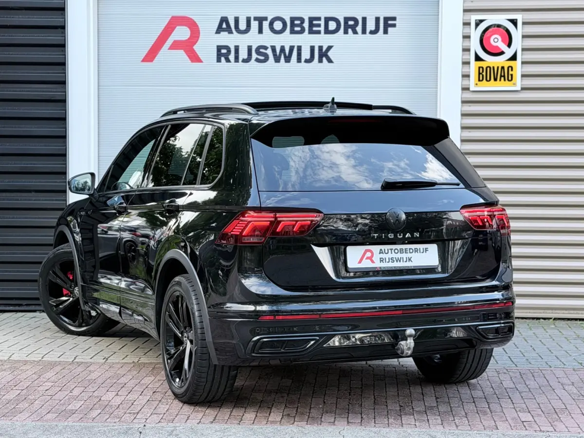 1.5 TSI R-Line Pano/Keyless/Camera