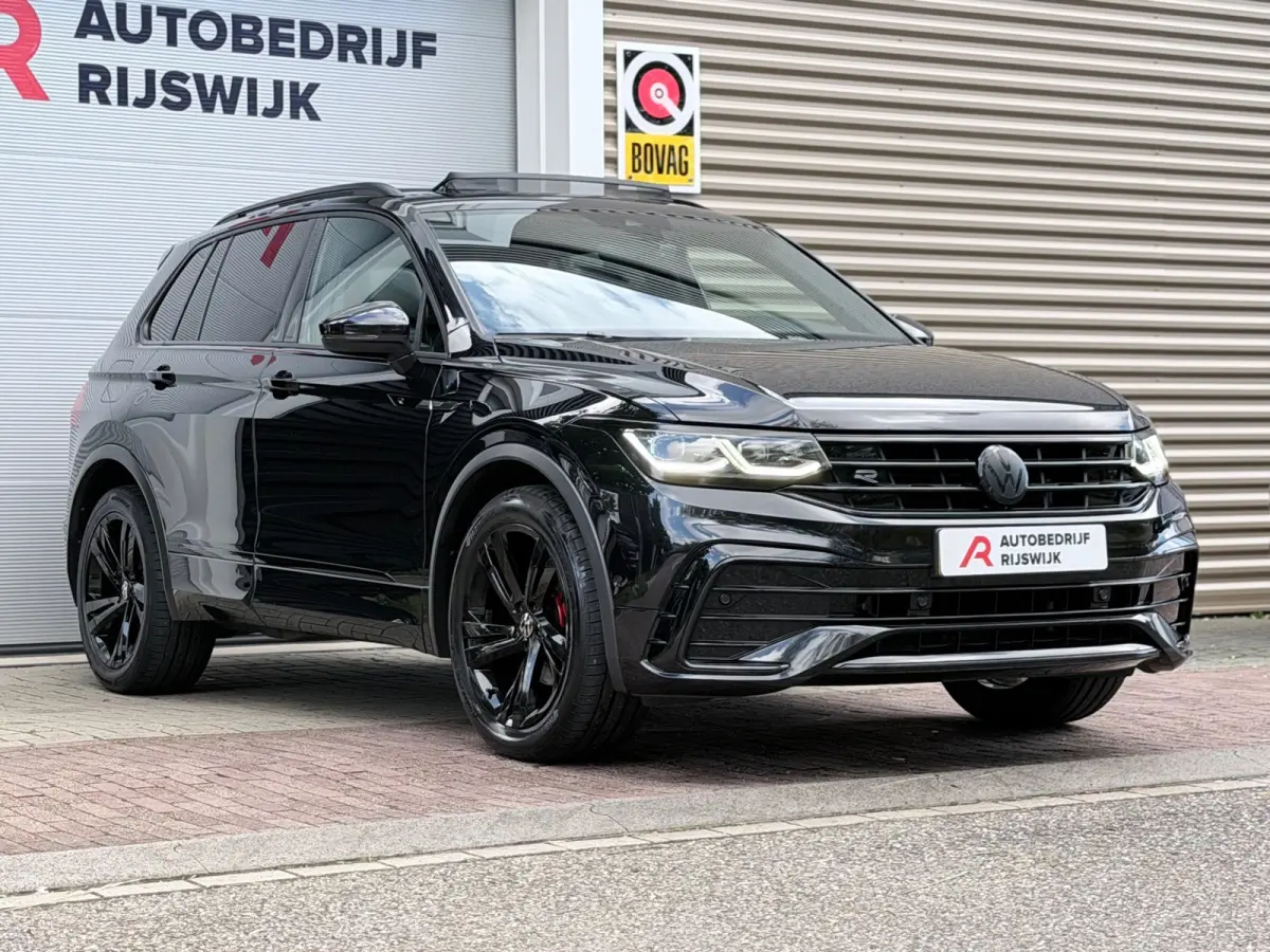 1.5 TSI R-Line Pano/Keyless/Camera