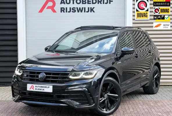 1.5 TSI R-Line Pano/Keyless/Camera
