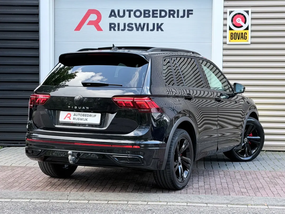 1.5 TSI R-Line Pano/Keyless/Camera