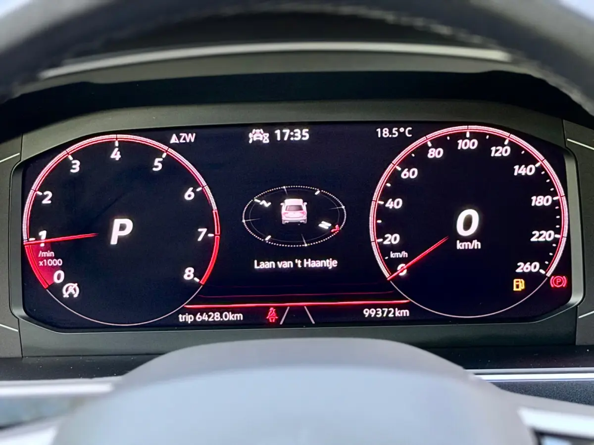 1.5 TSI R-Line Pano/Keyless/Camera