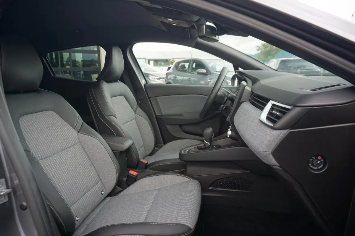 1.6 E-Tech Full Hybrid 145 Techno