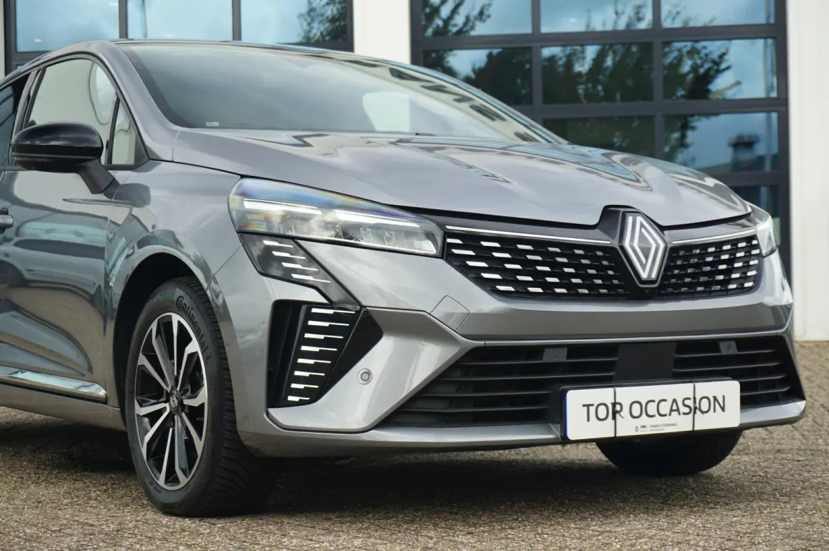 1.6 E-Tech Full Hybrid 145 Techno