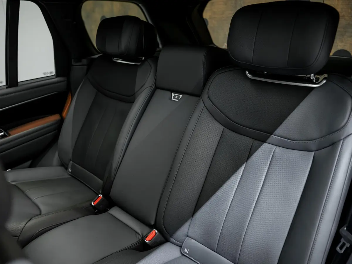 3.0 P550e Autobiography PHEV | Koelbox | HUD | Meridian Signature | Massage | Pano |