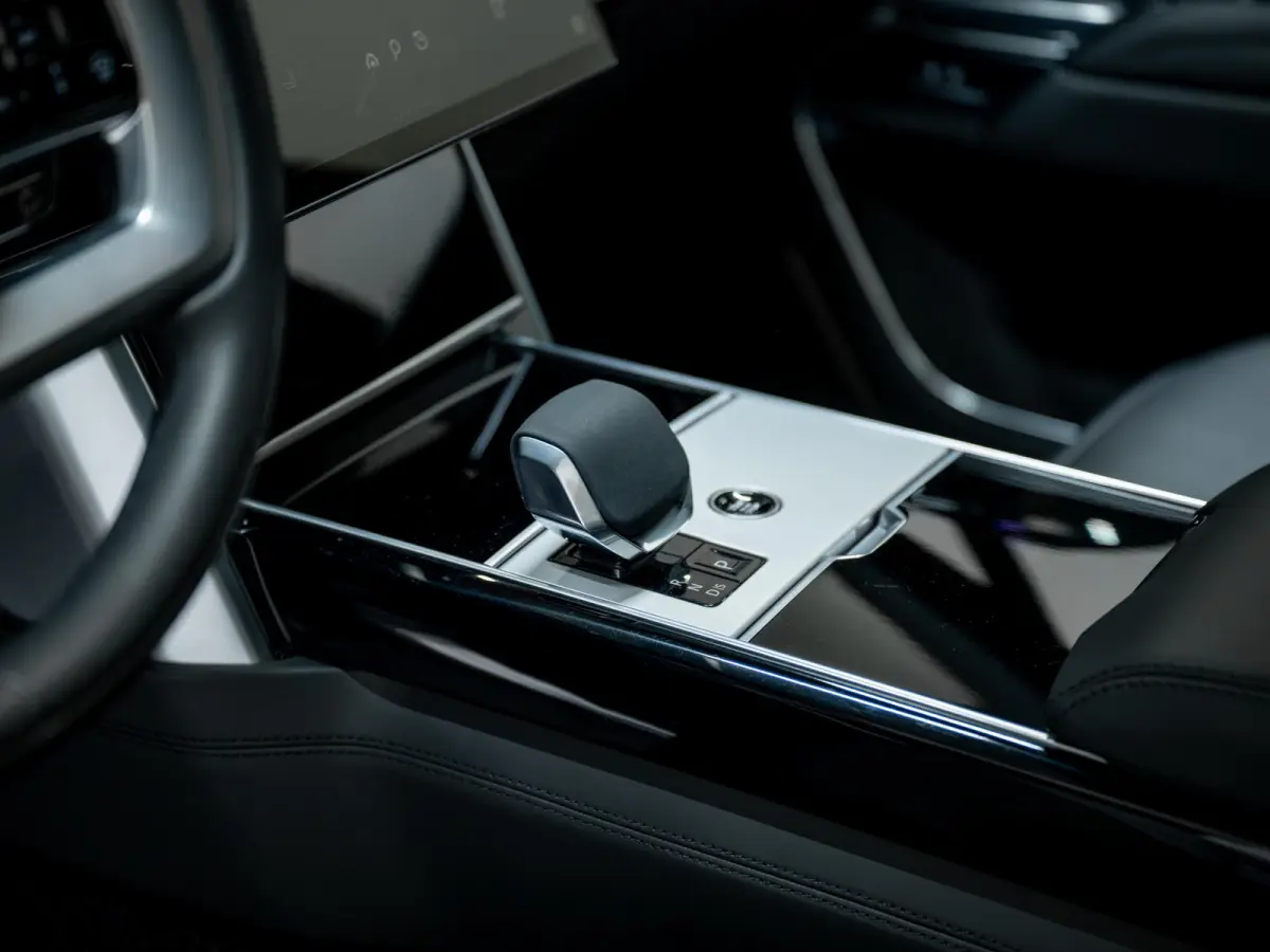 3.0 P550e Autobiography PHEV | Koelbox | HUD | Meridian Signature | Massage | Pano |