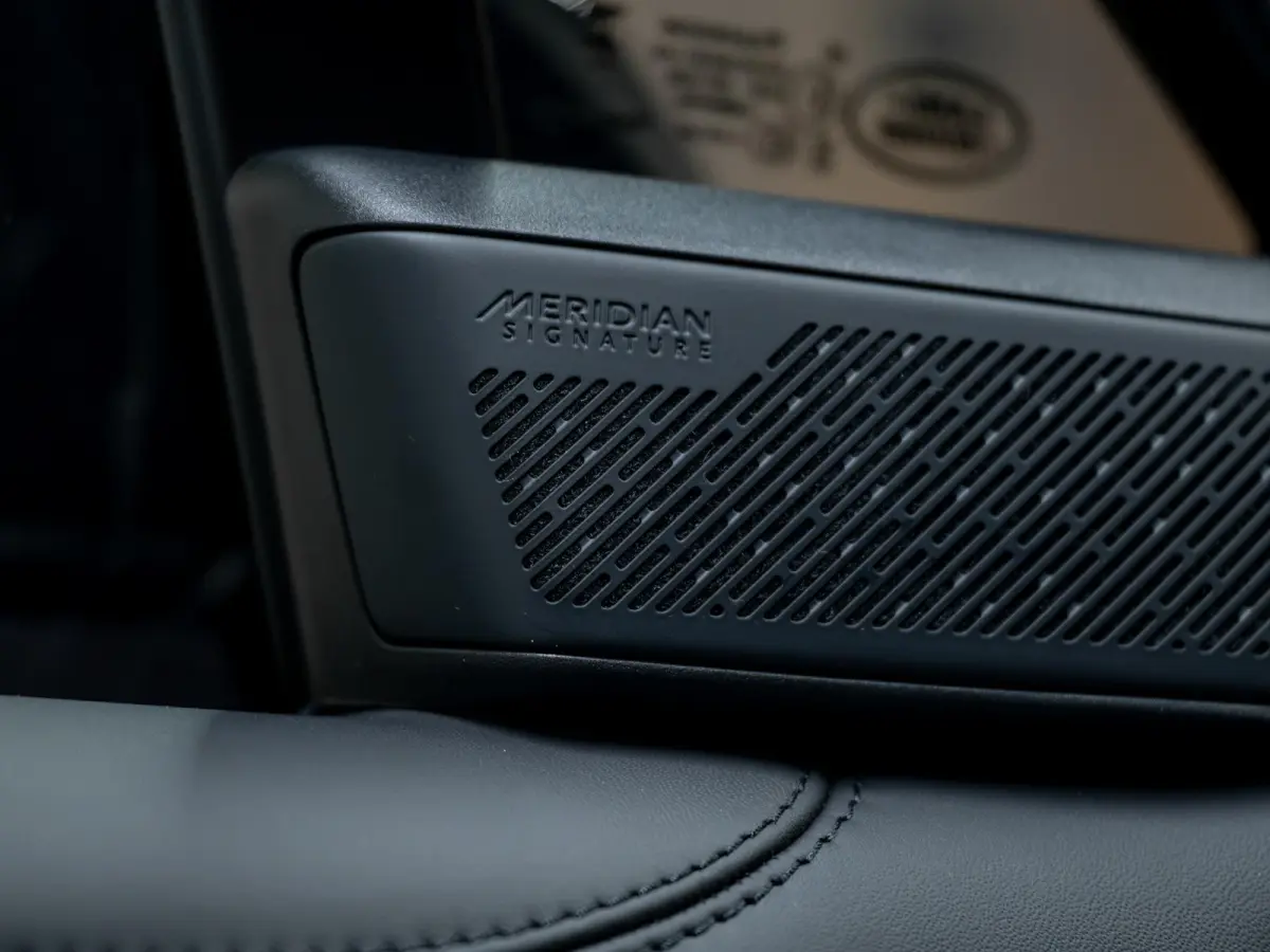 3.0 P550e Autobiography PHEV | Koelbox | HUD | Meridian Signature | Massage | Pano |